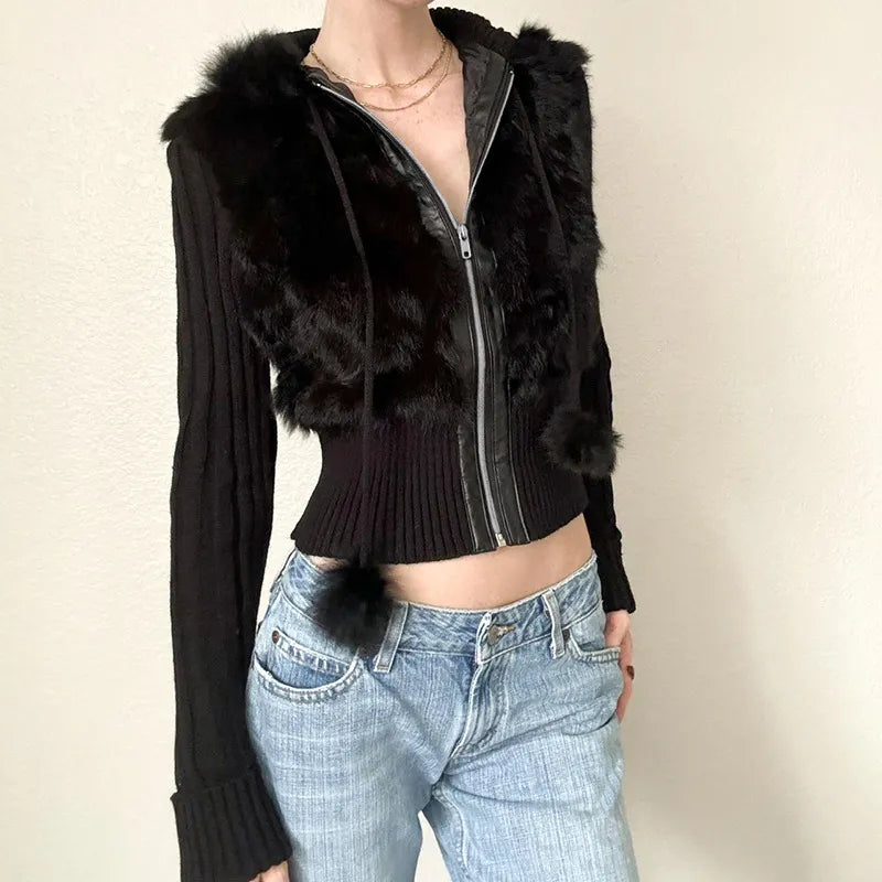 Veste Noire Fausse Fourrure Femme Kaïa – Élégance Nocturne