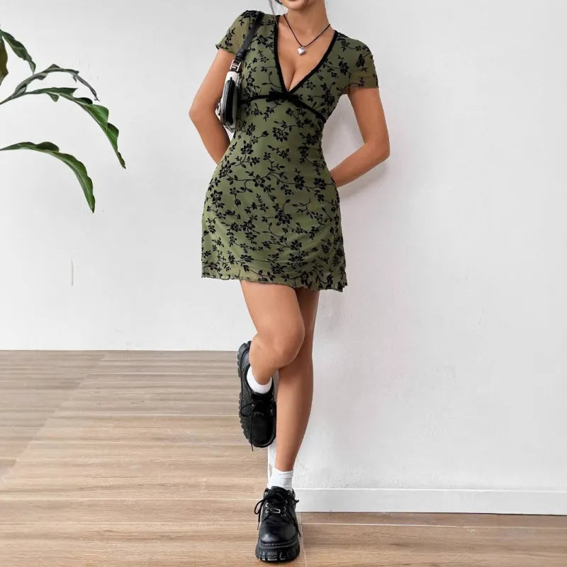 Robe A-Ligne Brodée Fleurs Contraste