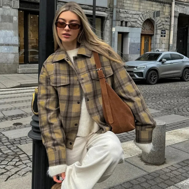 Veste Carreaux Femme Isla – Authentique & Tendance