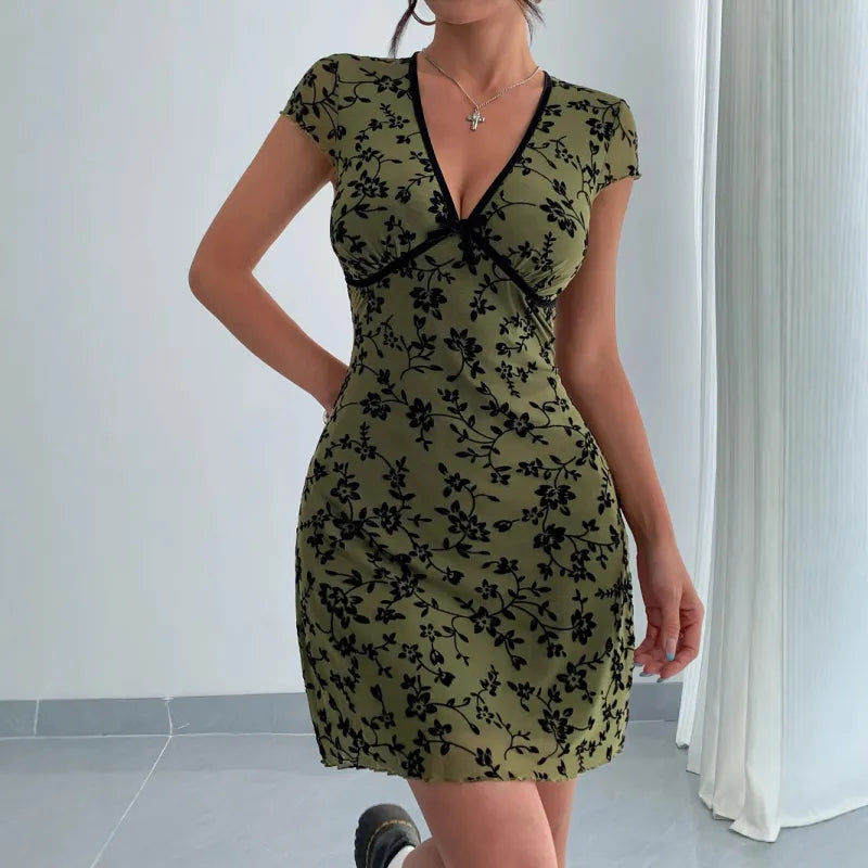 Robe A-Ligne Brodée Fleurs Contraste