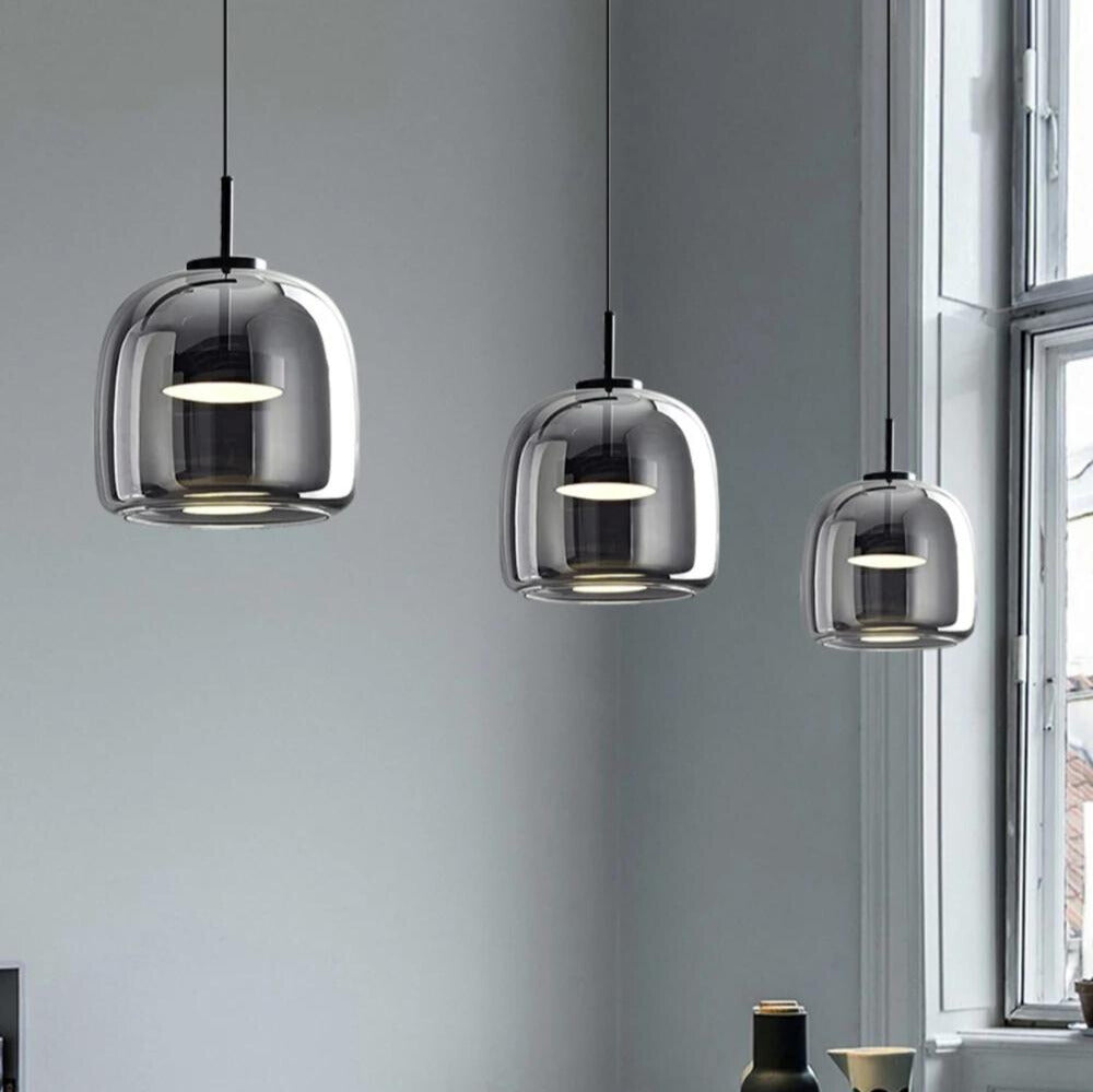 Svalen | Nordic Black Glass Pendant Light