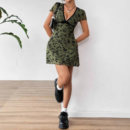 Robe A-Ligne Brodée Fleurs Contraste