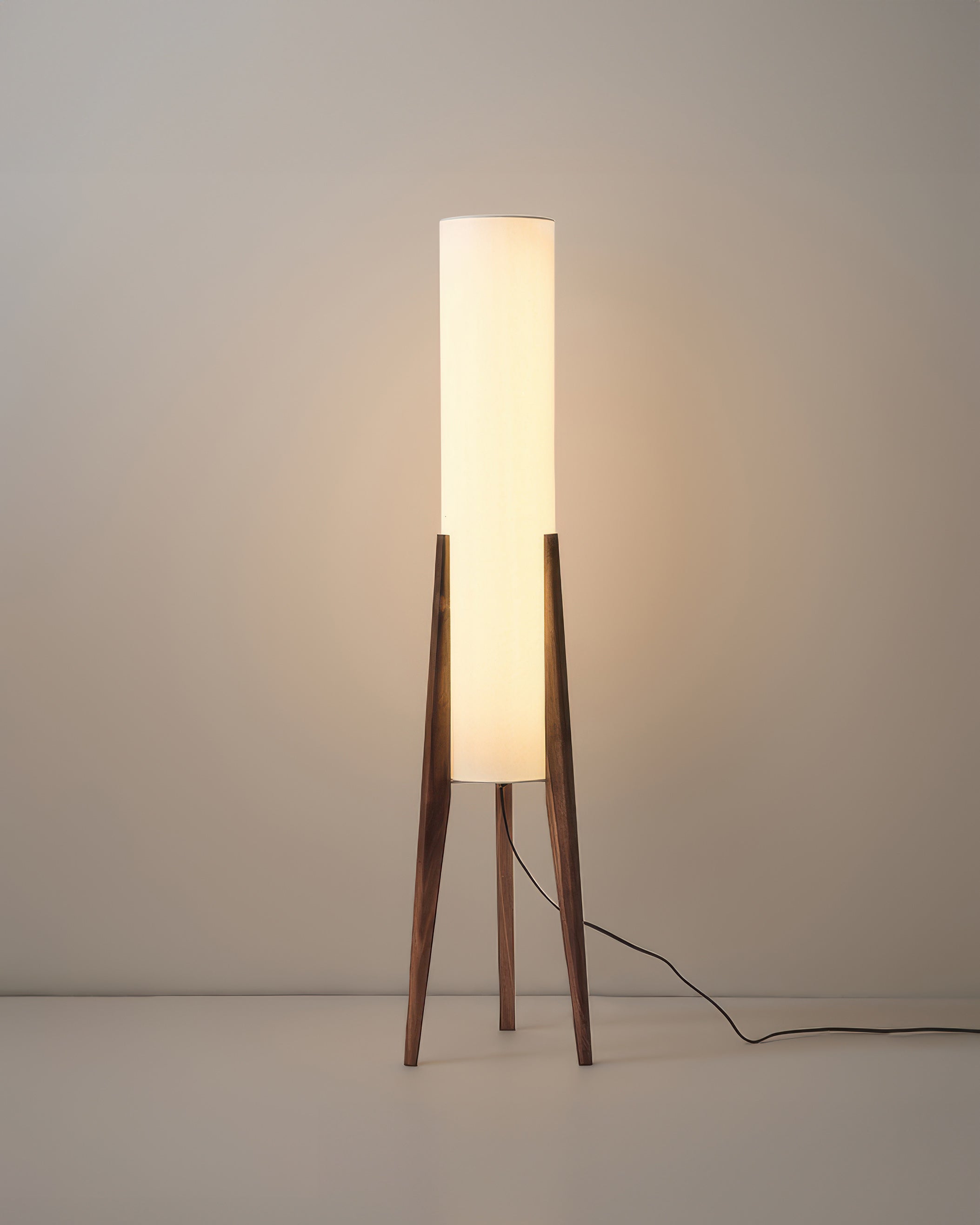 Kirara | Solid Walnut Wood Artistic Floor Lamp