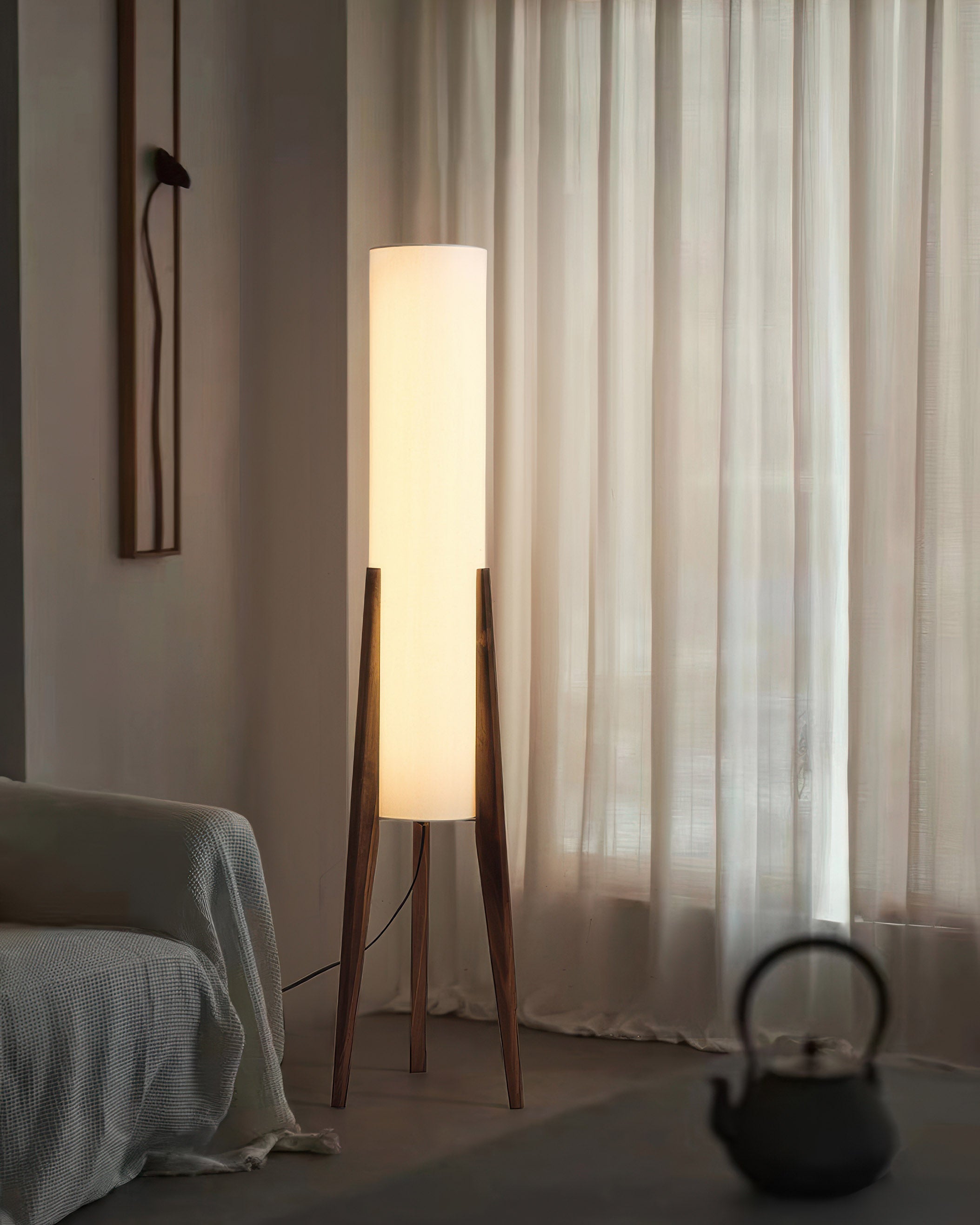 Kirara | Solid Walnut Wood Artistic Floor Lamp