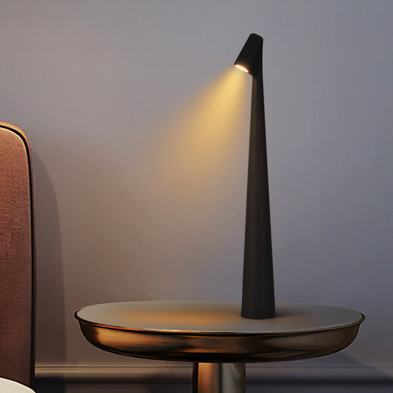 Nordic Minimalist Wireless LED Table Lamp for Reading and Dining