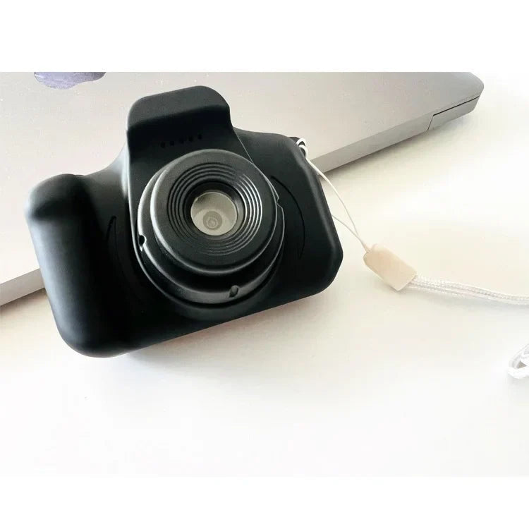 LumiLens | Vintage Camera for Unique Memories