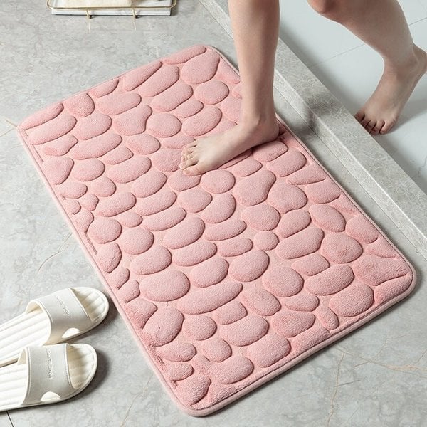 Embossed Cobblestone Bath Rug