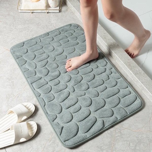 Embossed Cobblestone Bath Rug