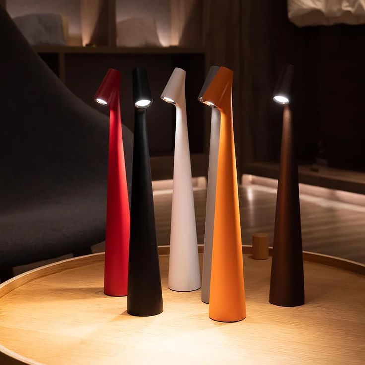 Nordic Minimalist Wireless LED Table Lamp for Reading and Dining